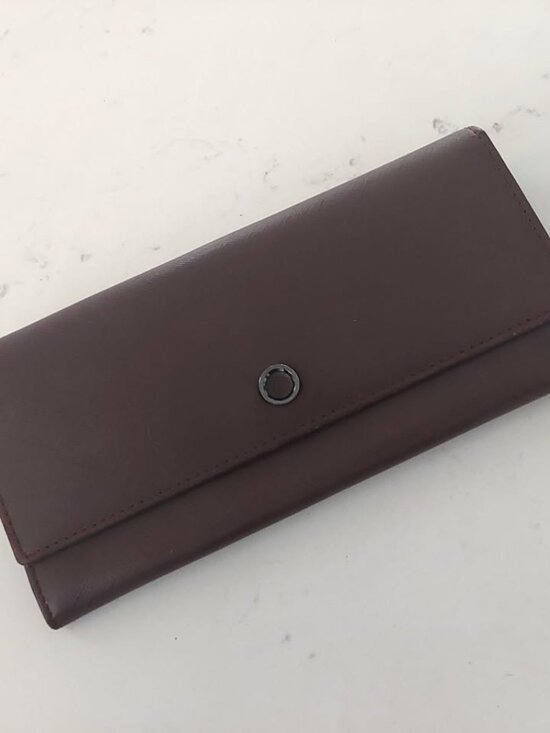 Range Rover Handbags - Range Rover Collection by Land Rover Top Grain Leather Womens Luxury Flap Wallet